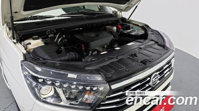KG모빌리티(SsangYong) Korando 투리스모 4WD outdoor Edition 9인승, 2018 6