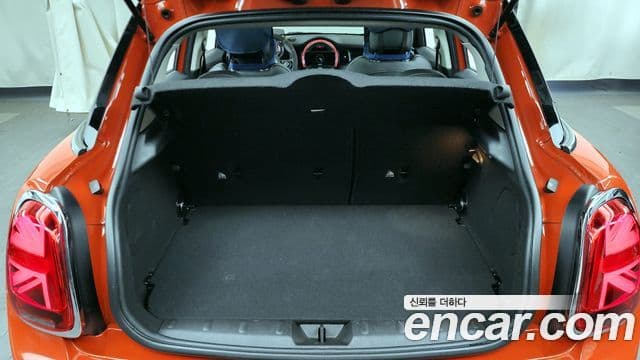 Mini Cooper 3세대, 2019 20