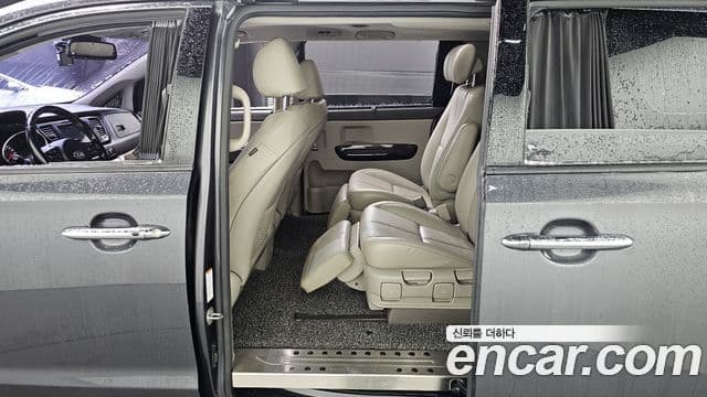 Kia All New Carnival President, 2016 12