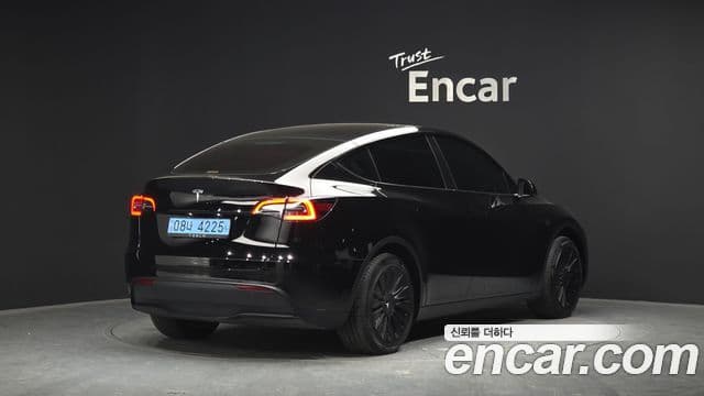 Tesla модель Y, 2024 2