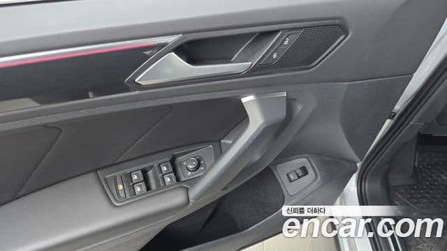 Volkswagen Tiguan 2세대 Premium, 2022 14