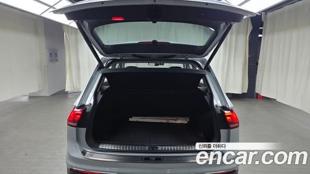 Volkswagen Tiguan 2세대 Premium, 2022 20