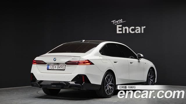 BMW 5시리즈 (G60) 520i M Sport, 2025 2