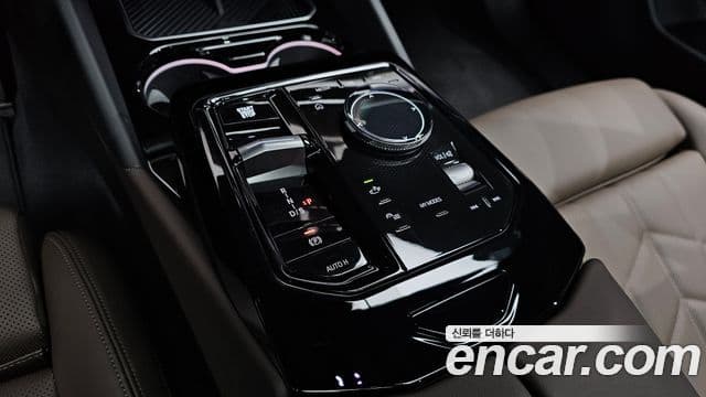 BMW 5시리즈 (G60) 520i M Sport, 2025 9