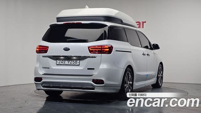 Kia The / новый New Carnival Noblesse Special, 2019 2
