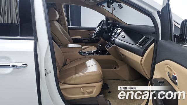 Kia The / новый New Carnival Noblesse Special, 2019 11