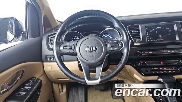 Kia The / новый New Carnival Noblesse Special, 2019 13