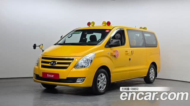 Hyundai Grand Starex детский перевозочный автомобиль, 2017 1