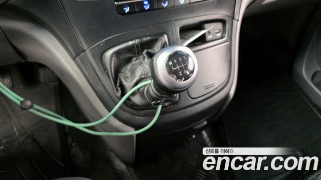 Hyundai Grand Starex детский перевозочный автомобиль, 2017 9