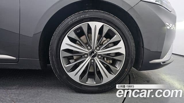 Kia K8 Prestige(арендный автомобиль), 2022 17