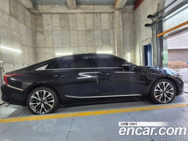 Kia K8 Signature, 2024 4