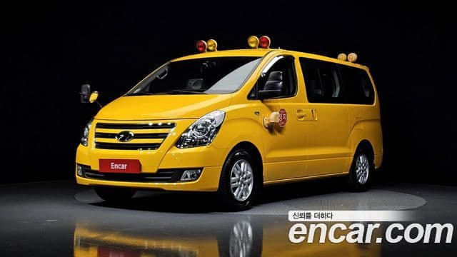 Hyundai Grand Starex детский перевозочный автомобиль, 2017 1