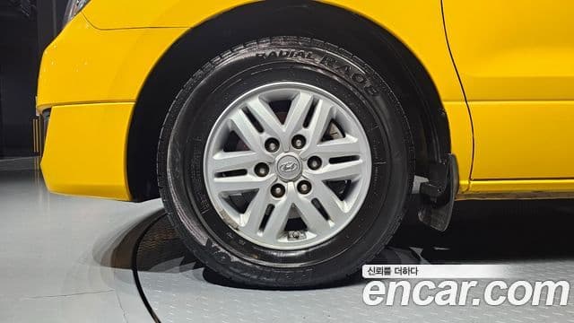 Hyundai Grand Starex детский перевозочный автомобиль, 2017 все фото