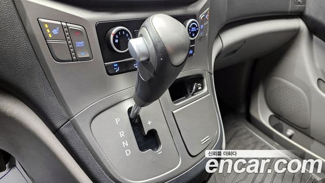 Hyundai Grand Starex детский перевозочный автомобиль, 2017 9