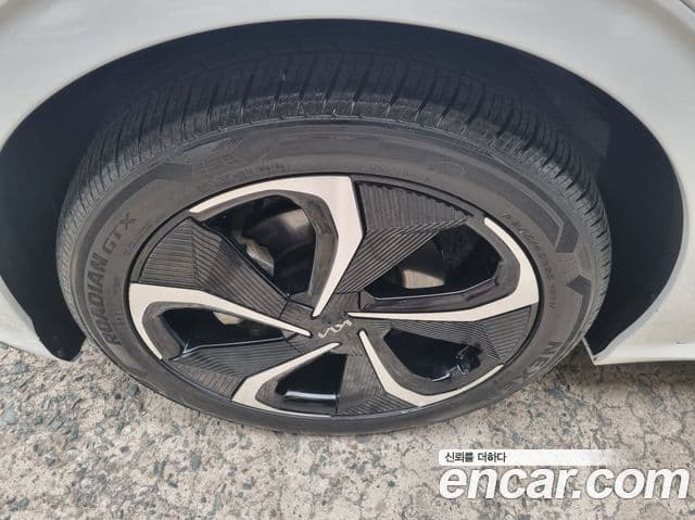 Kia EV6 GT Line, 2023 все фото