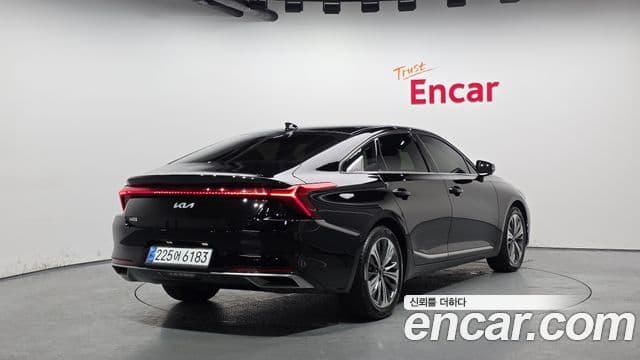 Kia K8 Signature, 2023 2