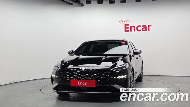 Kia K8 Signature, 2023 3