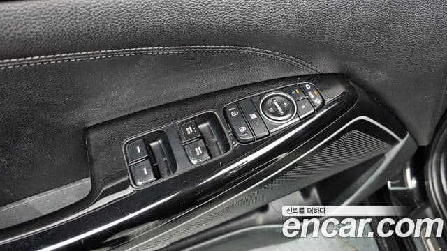 Kia All New K7 3.0 LPI Luxury (арендный автомобиль), 2016 18