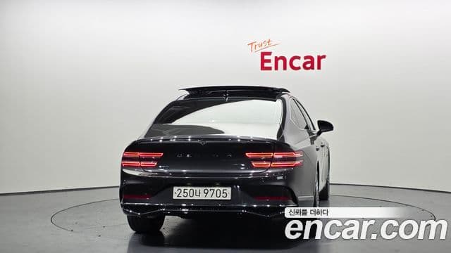 Genesis G80 (RG3) бензин 2.5 турбо AWD, 2026 4