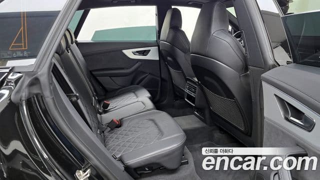 Audi Q8 (4M) Premium, 2025 12