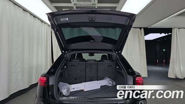 Audi Q8 (4M) Premium, 2025 20