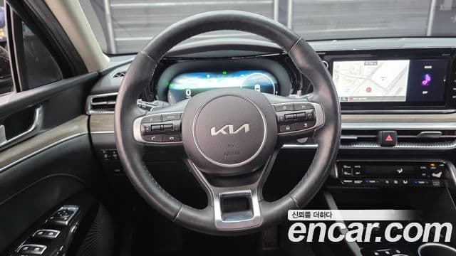 Kia K5 гибрид 3세대 Noblesse, 2023 13