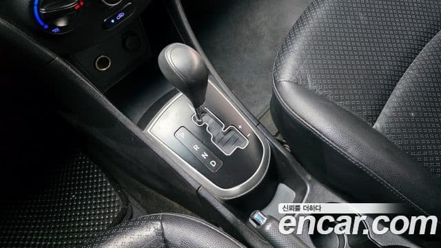 Hyundai Accent(новый кузов / новое поколение) дизель 1.6 VGT Smart, 2015 9