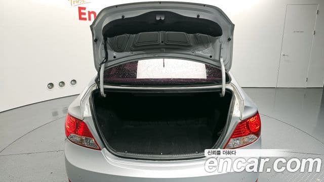 Hyundai Accent(новый кузов / новое поколение) дизель 1.6 VGT Smart, 2015 20