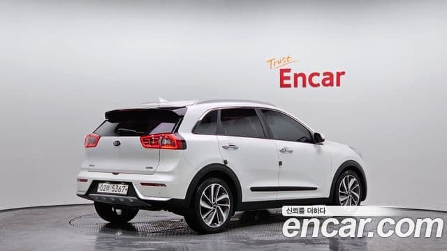 Kia Niro Noblesse, 2017 2