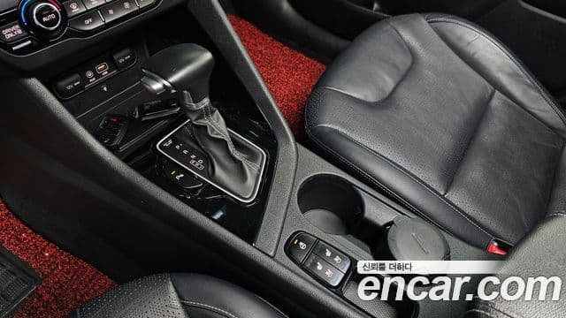 Kia Niro Noblesse, 2017 9