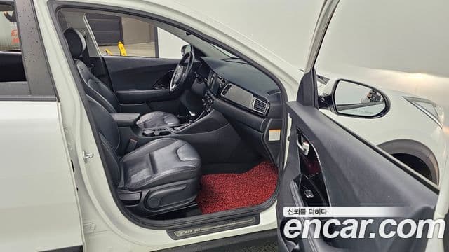 Kia Niro Noblesse, 2017 10