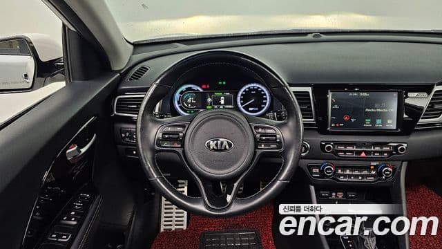 Kia Niro Noblesse, 2017 13