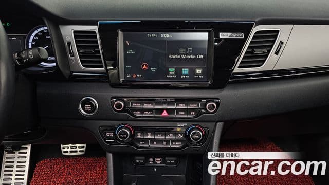 Kia Niro Noblesse, 2017 15