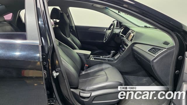 Hyundai LF Sonata Modern, 2015 11