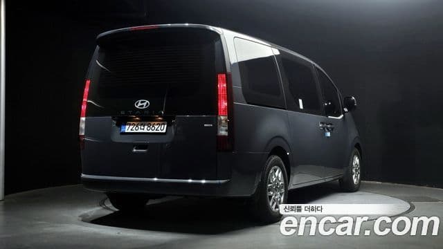 Hyundai Staria Modern, 2025 2