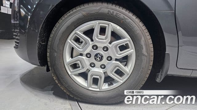 Hyundai Staria Modern, 2025 все фото