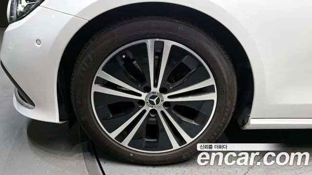 Mercedes-Benz E-класс W213 Avantgarde, 2022 все фото