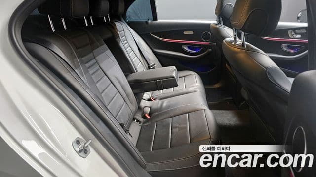 Mercedes-Benz E-класс W213 Avantgarde, 2022 12