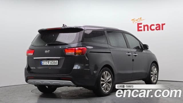 Kia All New Carnival Prestige, 2015 2
