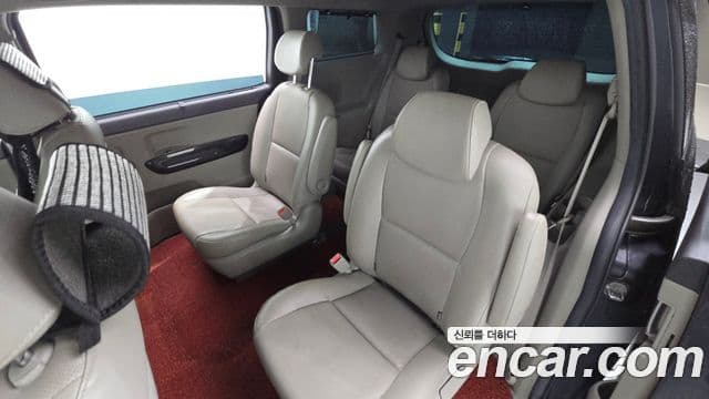 Kia All New Carnival Prestige, 2015 12