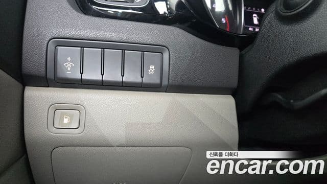 Kia All New Carnival Prestige, 2015 16