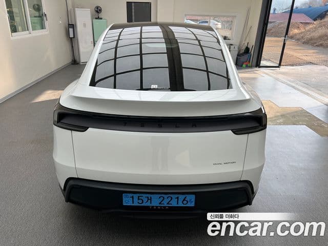 Tesla модель Y Long Range, 2025 2