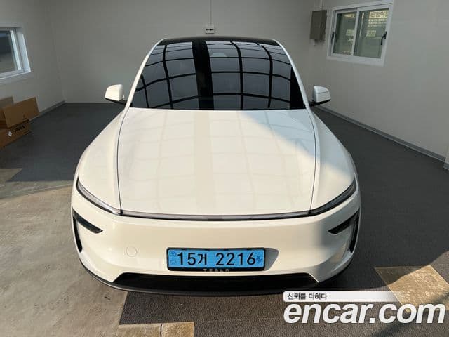 Tesla модель Y Long Range, 2025 3