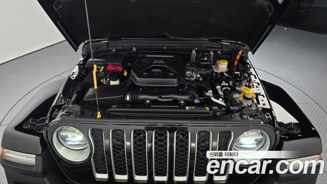 Jeep Wrangler (JL) 2.0 Overland 4도어 4xe, 2021 6