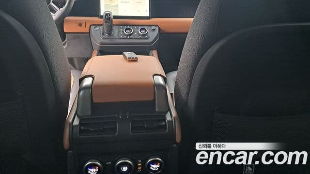 Land Rover Defender (L663) 110 P400 X, 2023 11