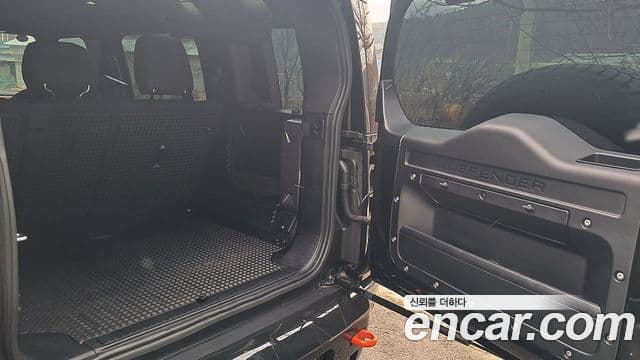Land Rover Defender (L663) 110 P400 X, 2023 15