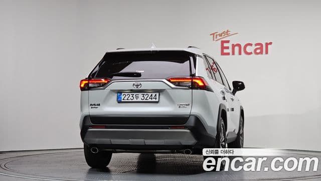 Toyota RAV4 5세대 2.5 4WD гибрид LTD, 2025 4