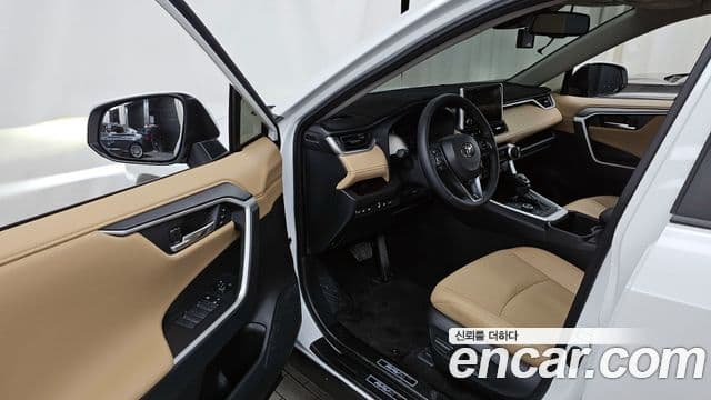 Toyota RAV4 5세대 2.5 4WD гибрид LTD, 2025 10