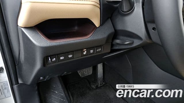 Toyota RAV4 5세대 2.5 4WD гибрид LTD, 2025 17