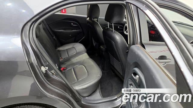 Kia All New Pride Luxury, 2012 12